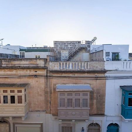 Beautiful, Typical Maltese 4Br Home With Roof Top By 360 Estates Sliema Eksteriør billede