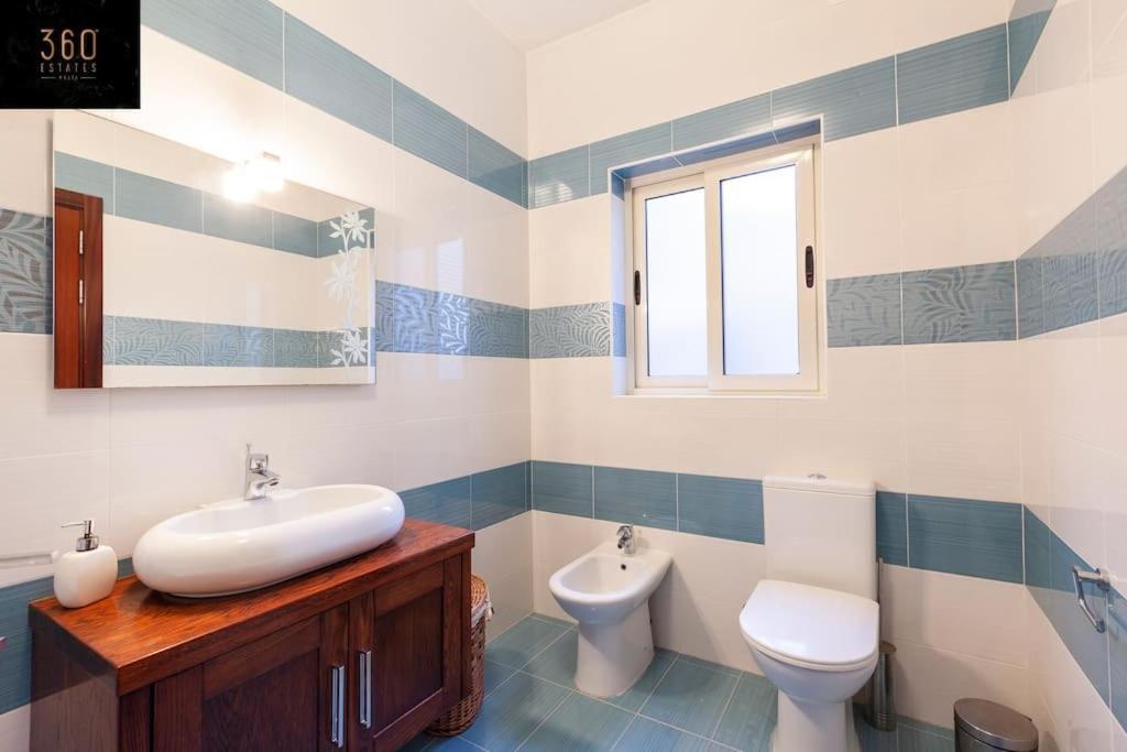 Beautiful, Typical Maltese 4Br Home With Roof Top By 360 Estates Sliema Eksteriør billede