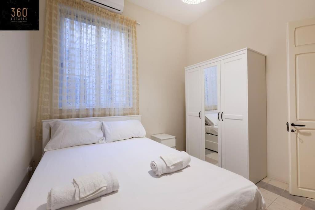 Beautiful, Typical Maltese 4Br Home With Roof Top By 360 Estates Sliema Eksteriør billede