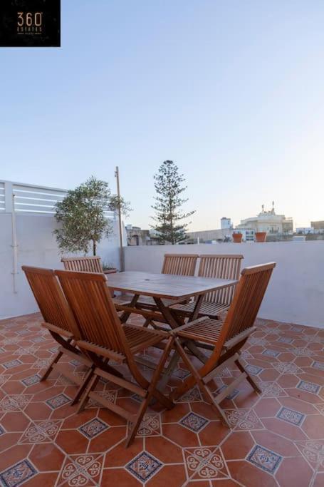 Beautiful, Typical Maltese 4Br Home With Roof Top By 360 Estates Sliema Eksteriør billede